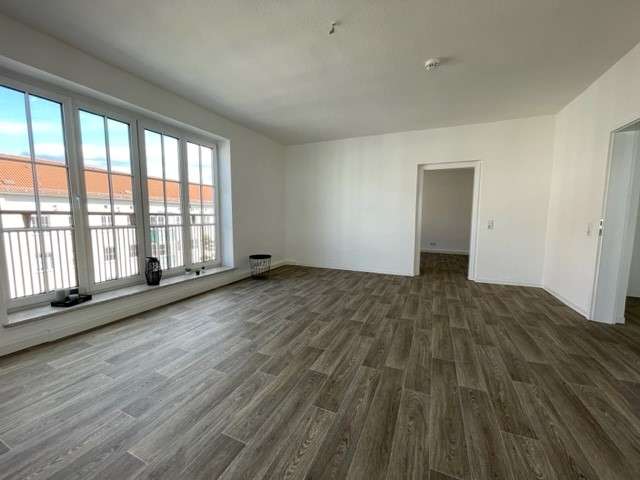 Etagenwohnung Dessau-Roßlau Roßlau - 2 Zimmer, 65 m&sup2;, 481&euro; | Angebot:26864242