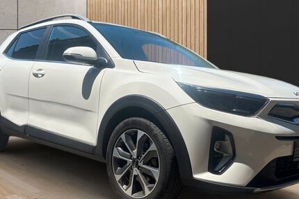 Kia Stonic 27.164 km 15.200 &euro; Weingarten 67366
