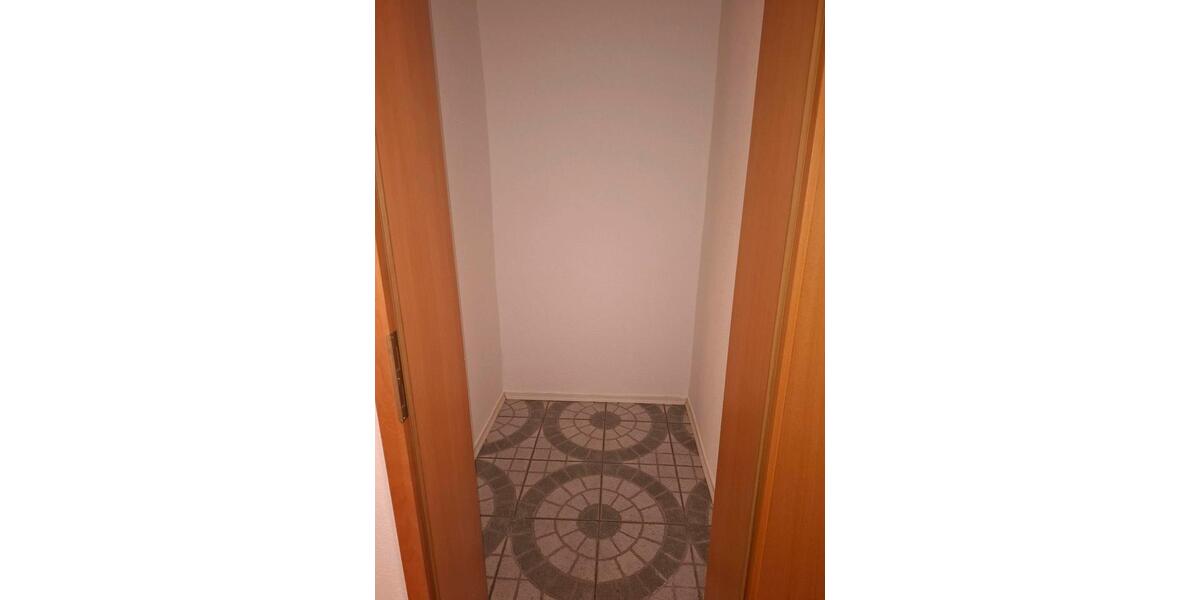 Erdgeschoßwohnung Bitterfeld-Wolfen Wolfen - 2 Zimmer, 69 m&sup2;, 66.000&euro; | Angebot:27069414