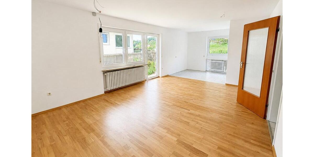 Terrassenwohnung Dittelbrunn - 3 Zimmer, 69 m&sup2;, 870&euro; | Angebot:26646327