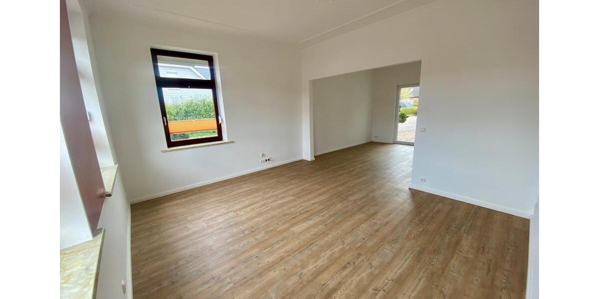 Etagenwohnung Tellingstedt - 4 Zimmer, 120 m&sup2;, 1.100&euro; | Angebot:26238996