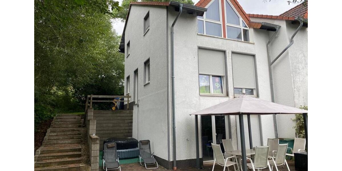 Reihenhaus Ottweiler - 4 Zimmer, 129 m&sup2;, 1.200&euro; | Angebot:26335890