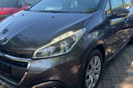 Peugeot 208 38.700 km 7.900 &euro; Mannheim 68309