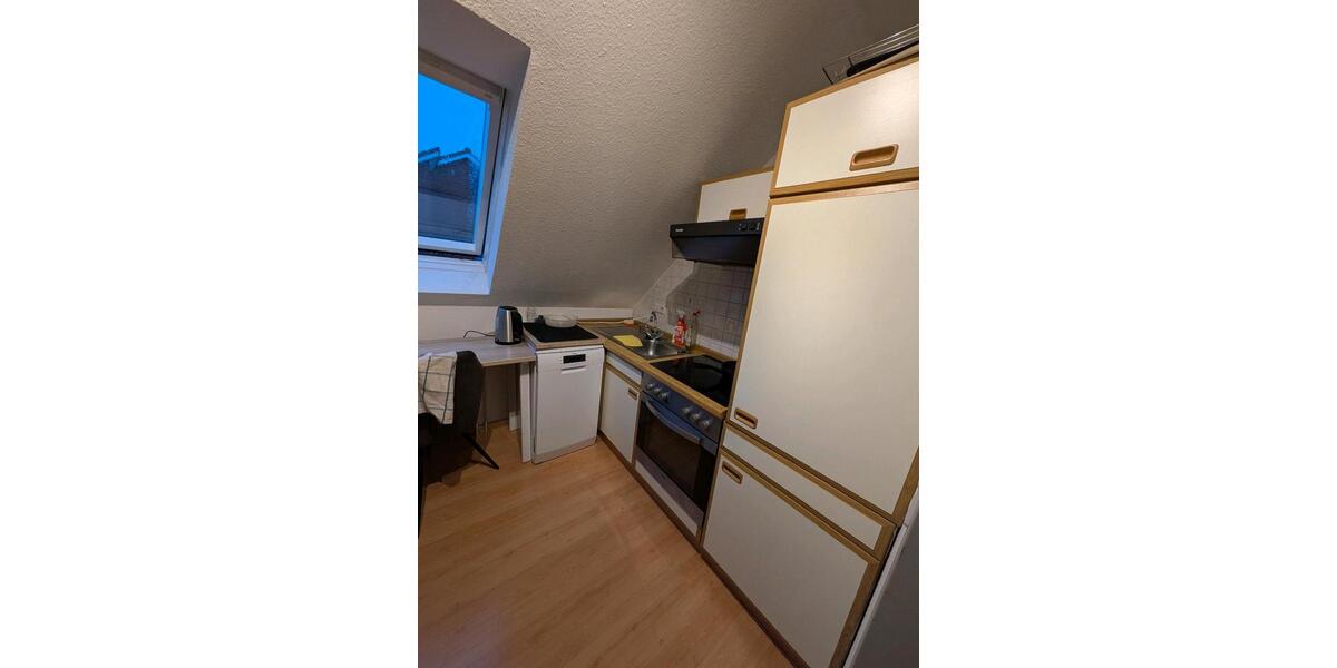 Dachgeschoßwohnung Oldenburg Kreyenbrück - 2 Zimmer, 44 m&sup2;, 430&euro; | Angebot:25423545