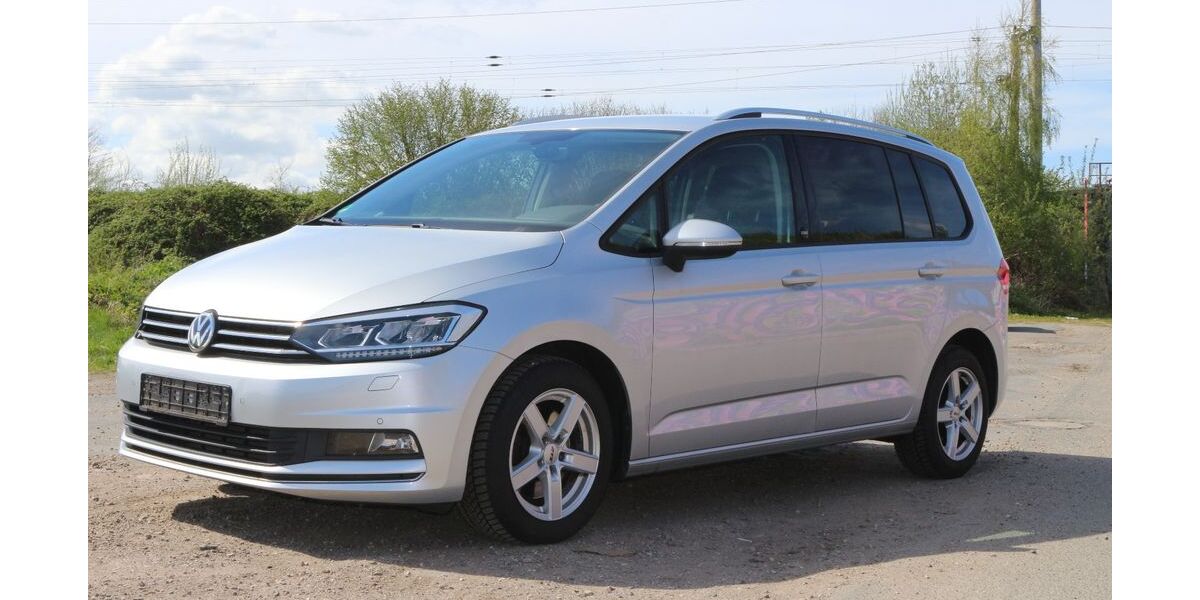 VW Touran 49.802 km 19.990 &euro; Itzehoe 25524