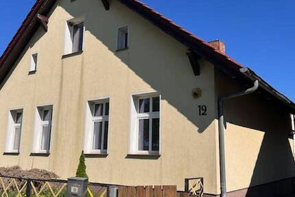 Grosses EFH, 4 Zi., 120 qm, 795 qm Grund, 1.550 € NKM 4 zimmer