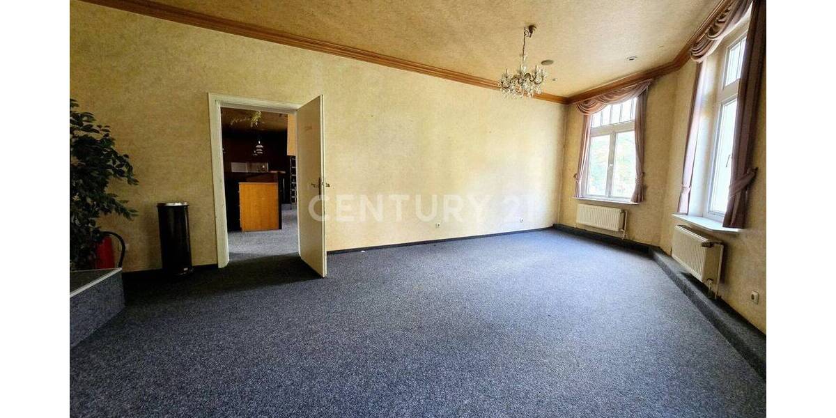 Gewerbeobjekt Varel - 6 Zimmer, 229.500&euro; | Angebot:25696195