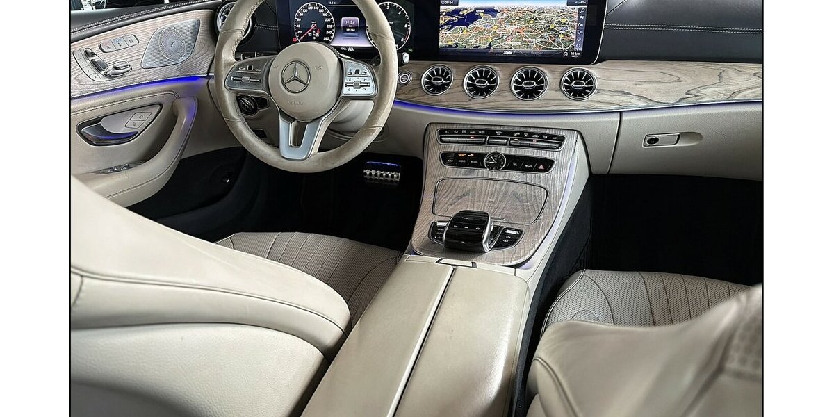 Mercedes-Benz CLS 400 d 4Matic AMG GSD TV Burmester Sitzklima 135.000 km 38.499 &euro; Stade 21682