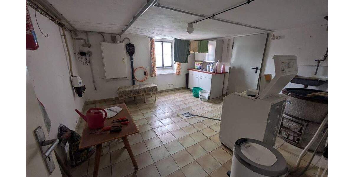 Mehrfamilienhaus, Wohnhaus Waldsassen Naßgütl - 8 Zimmer, 165.000&euro; | Angebot:25678511