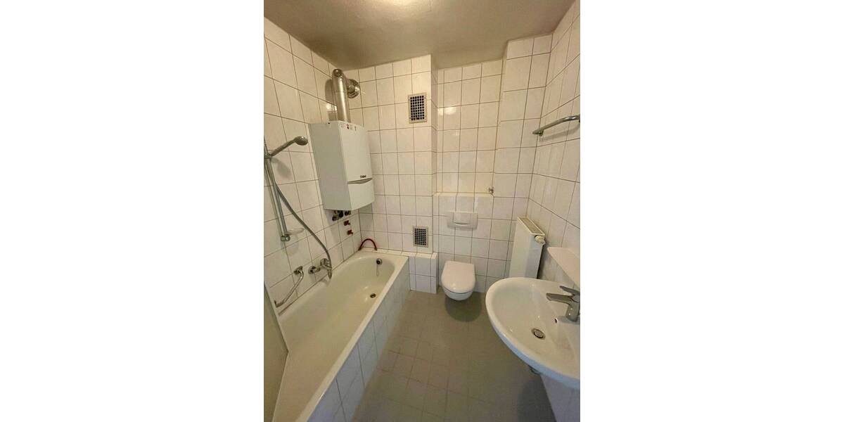 Etagenwohnung Karlsruhe Südweststadt - 1 Zimmer, 60 m&sup2;, 600&euro; | Angebot:26644453