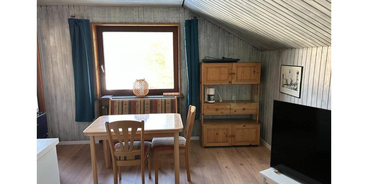 Dachgeschoßwohnung Tettnang - 2 Zimmer, 46 m&sup2;, 700&euro; | Angebot:25428434