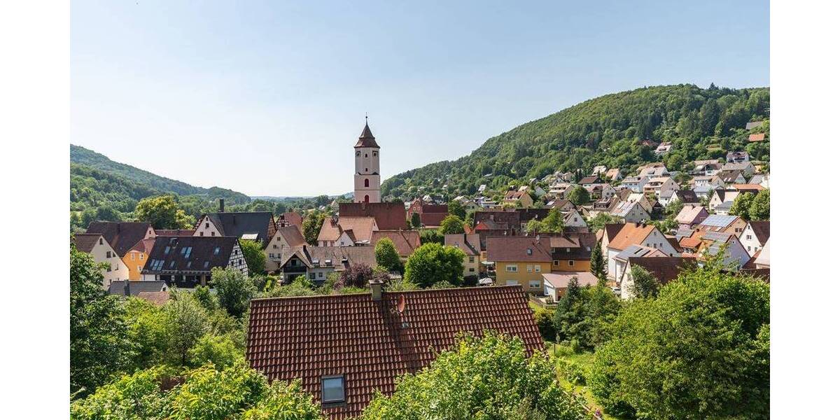 Großes Baugrundstück mit traumhaftem Ausblick - in naturnaher und sonniger Steilhanglage zimmer