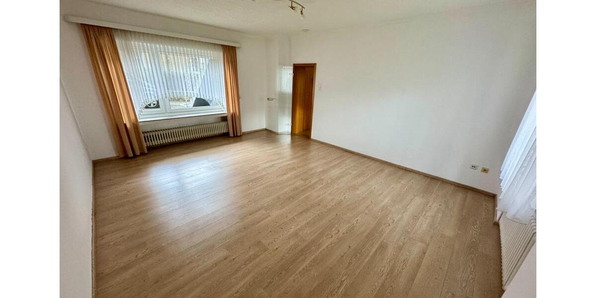 Erdgeschoßwohnung Spenge - 4 Zimmer, 100 m&sup2;, 750&euro; | Angebot:25900237