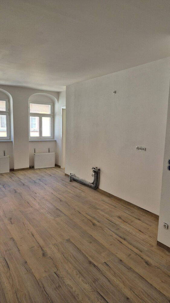 Großzügig geschnittene neue 3-Zimmer-Wohnung 73m² - gehobener Standard, zentral & ruhig