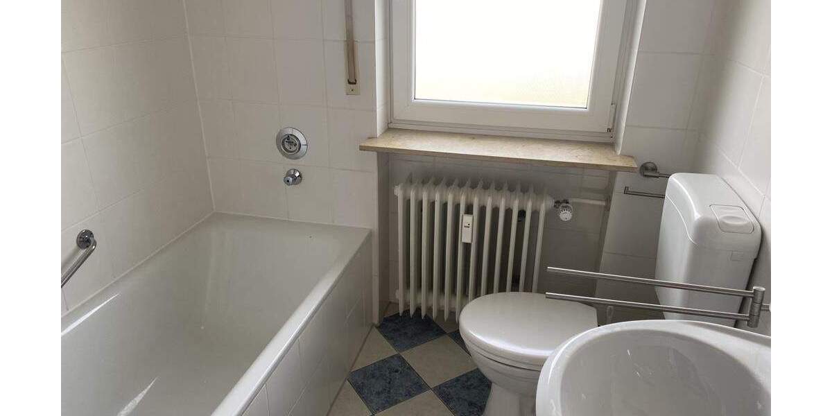 Etagenwohnung Baiersdorf Igelsdorf - 3 Zimmer, 100 m&sup2;, 690&euro; | Angebot:23824400