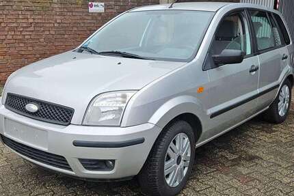 Ford Fusion 144.000 km 2.990 € Übach-Palenberg 52531