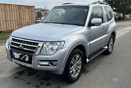 Mitsubishi Pajero 140.454 km 17.500 &euro; Bersteland 15910