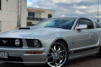 Ford Mustang 140.000 km 17.900 &euro; Neuwied 56564