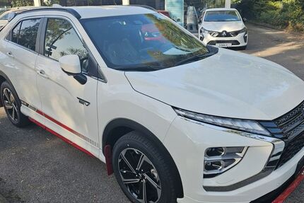 Mitsubishi Eclipse Cross 10.084 km 32.990 € Gröbenzell 82194