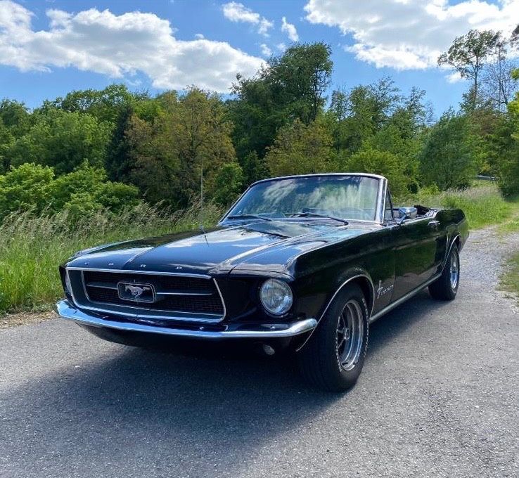 Ford Mustang 99.999 km 44.990 € Stuttgart 70599