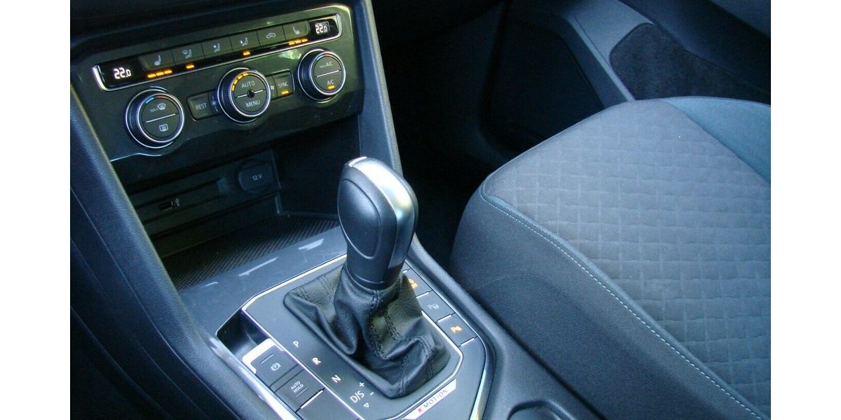 VW Tiguan 2.0TSi 4Motion R-line ACC Navi LED Kamera 22.247 km 27.980 € Falkensee 14612