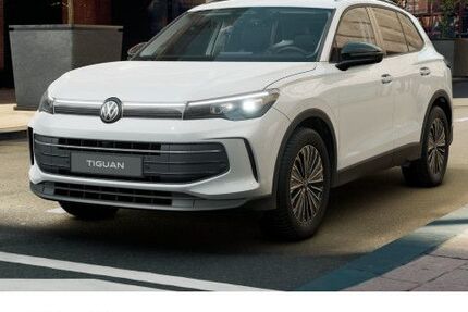 VW Tiguan 25.503 km 33.795 &euro; Salzkotten 33154