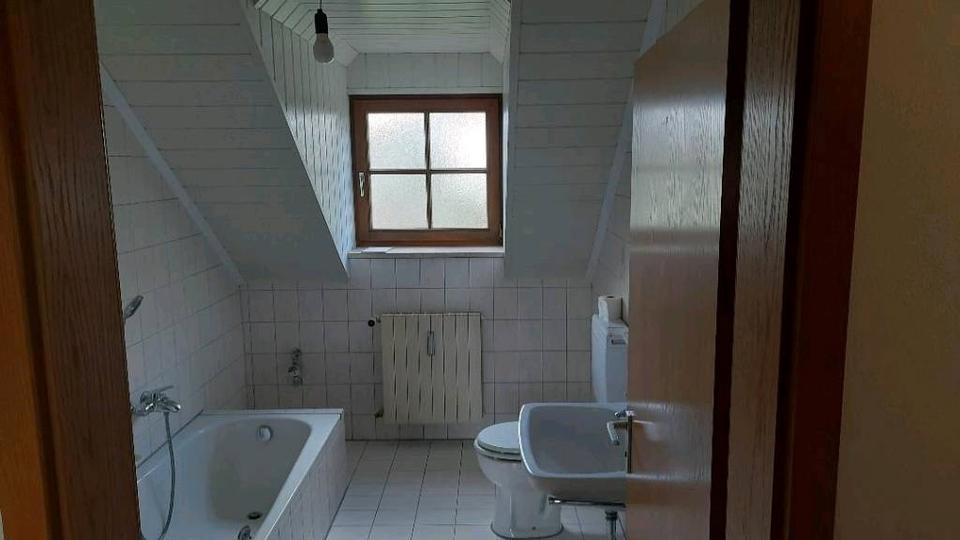 Dachgeschoßwohnung Dorfen - 3 Zimmer, 80 m&sup2;, 810&euro; | Angebot:26400481