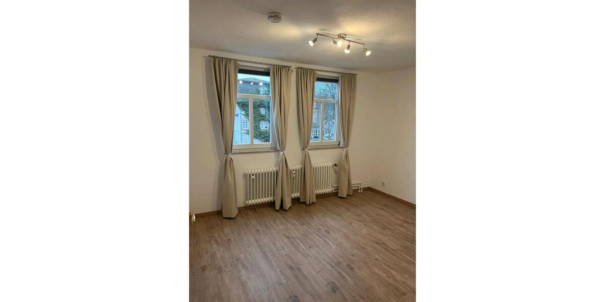 Attraktive frisch renovierte 2-Zimmer-Wohnung in Bad Salzschlirf 2 zimmer