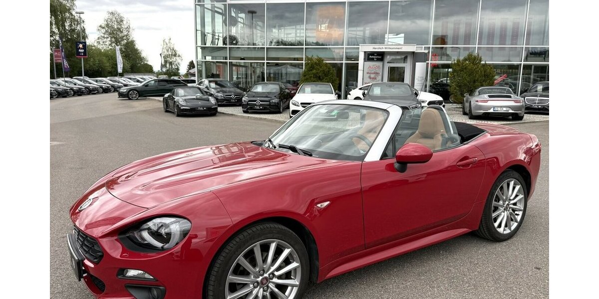 Fiat 124 Spider 1.4 LUSSO/BOSE/SITZHEIZUNG/PARKSENSOR 48.037 km 18.900 &euro; Villingen-Schwenningen 78054