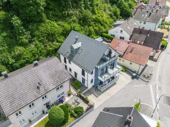 Erdgeschoßwohnung Bogen - 3 Zimmer, 63 m&sup2;, 710&euro; | Angebot:26385548