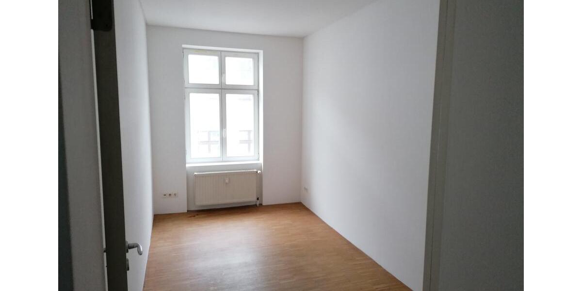 Etagenwohnung Schwerin - 2 Zimmer, 53 m&sup2;, 550&euro; | Angebot:26532084