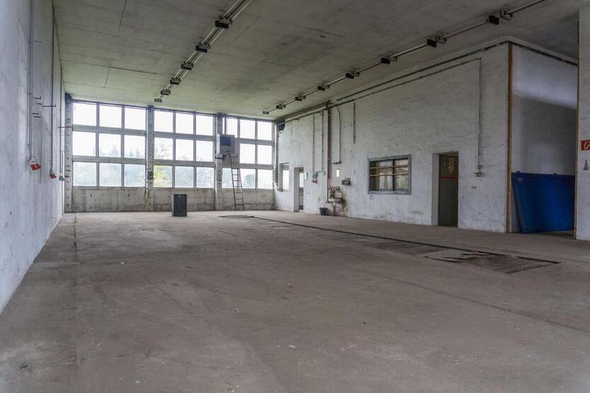 256 m² Lagerhalle Lager Gewerbe Halle Grube Selfstorage Werkstatt Grubenhalle