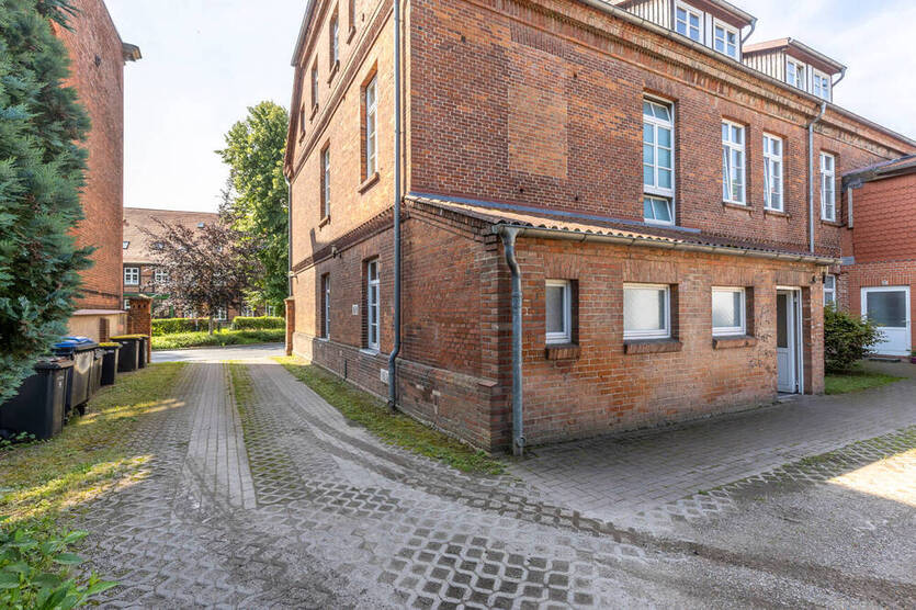 Wertsteigerungspotenzial für Investoren! Mehrfamilienhaus mit 10 WE in Hagenow
