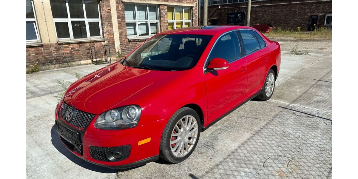 VW Jetta 107.211 km 5.999 € Berlin 13591