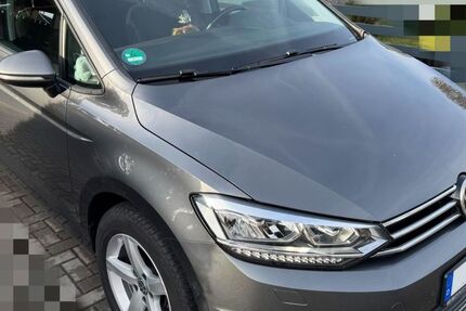 VW Touran 177.500 km 12.800 &euro; Torgau 04860