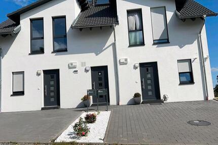 Doppelhaushälfte zu verkaufen provisionsfrei‼️ 8 zimmer