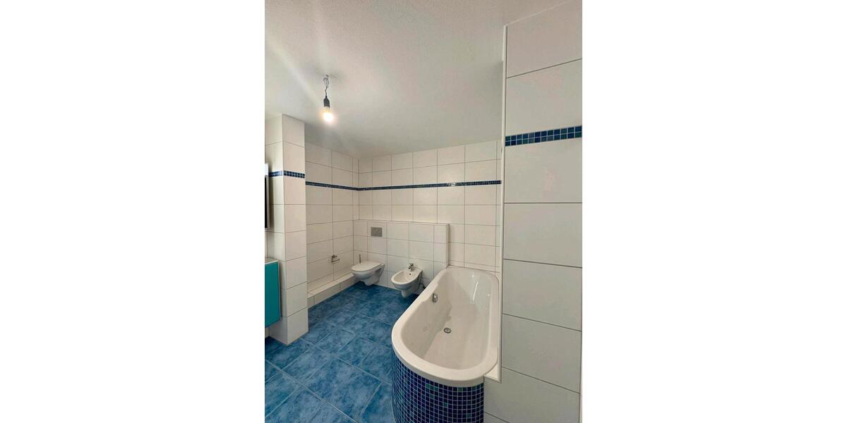 Reihenhaus Ingolstadt Münchener Straße - 6 Zimmer, 124 m&sup2;, 640.000&euro; | Angebot:27093191