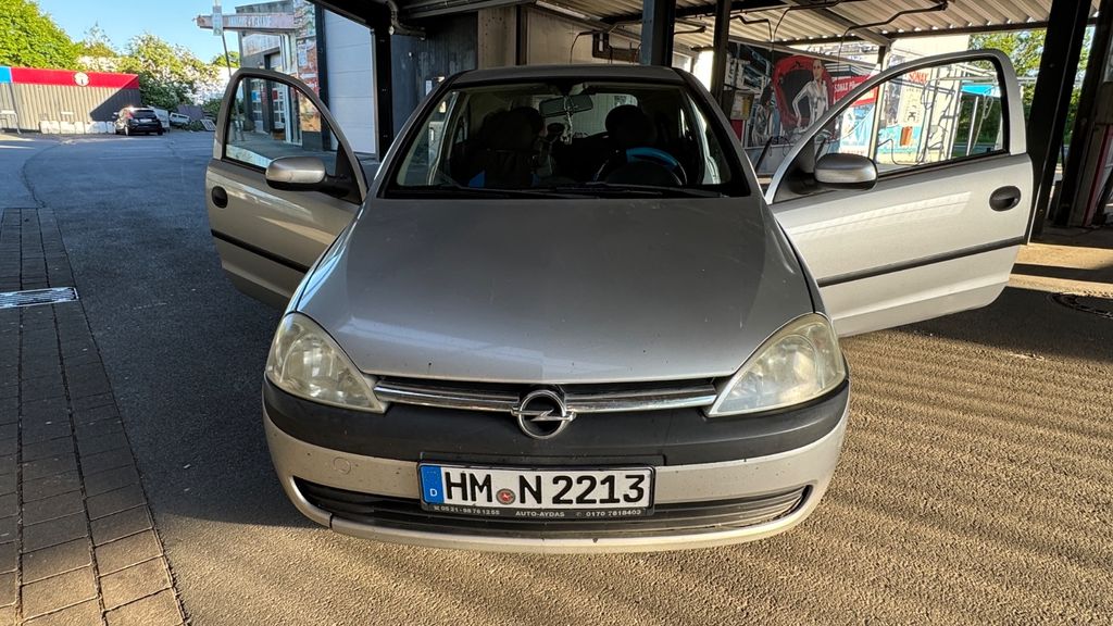 Opel Corsa 301.145 km 820 &euro; Hameln 31785