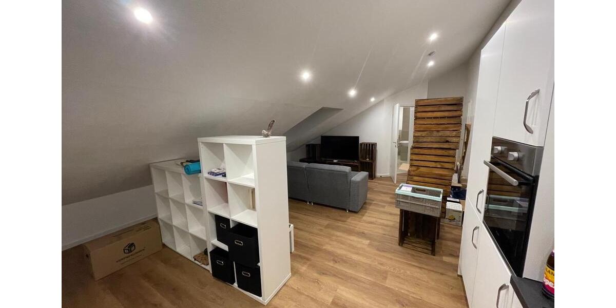 Dachgeschoßwohnung Tettnang - 1 Zimmer, 55 m&sup2;, 670&euro; | Angebot:26322297