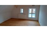 Dachgeschoßwohnung Oettingen in Bayern - 3 Zimmer, 92 m&sup2;, 1.200&euro; | Angebot:24875620