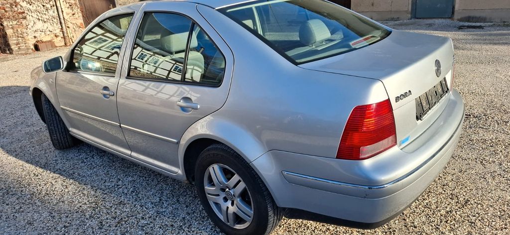 VW Bora 120.933 km 3.750 &euro; Sehmatal-Cranzahl 09465