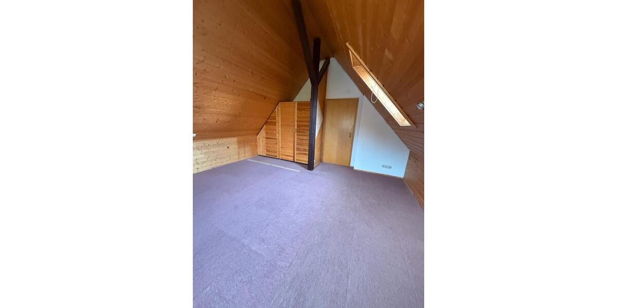 Maisonettenwohnung Gerlingen - 5 Zimmer, 105 m&sup2;, 1.650&euro; | Angebot:26288248