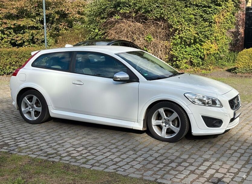 Volvo C30 188.000 km 5.299 € Düsseldorf 40597