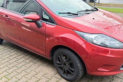 Ford Fiesta 141.000 km 2.650 &euro; Hamm 59077