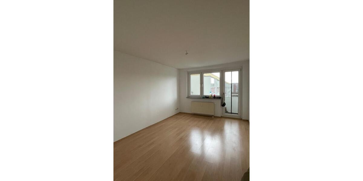 Dachgeschoßwohnung Rostock Evershagen - 2 Zimmer, 61 m&sup2;, 457&euro; | Angebot:25540736