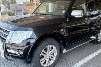 Mitsubishi Pajero 185.500 km 18.700 &euro; Barßel 26676