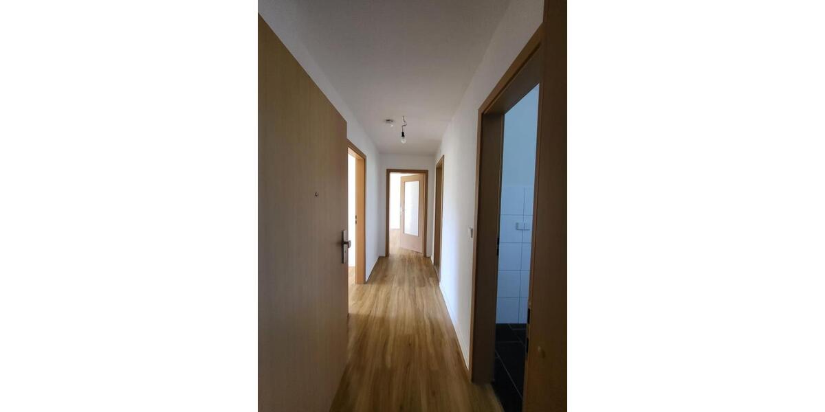 Etagenwohnung Querfurt - 3 Zimmer, 59 m&sup2;, 395&euro; | Angebot:22413462