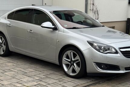 Opel Insignia 215.000 km 9.800 &euro; Bischofsheim 65474