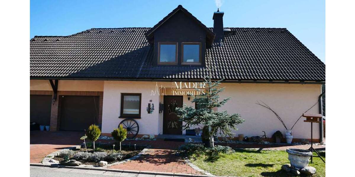 Einfamilienhaus Tettau - 7 Zimmer, 295 m&sup2;, 280.000&euro; | Angebot:26435444