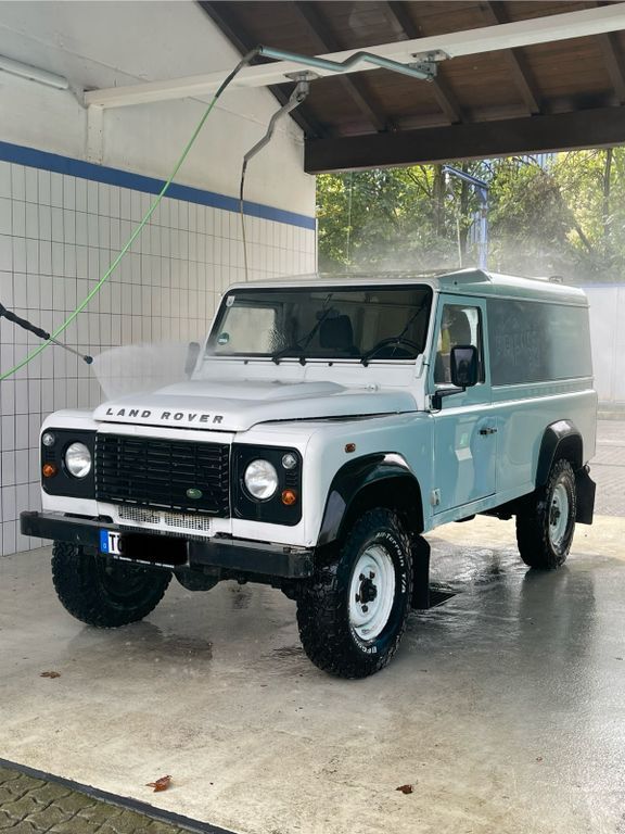 Land Rover Defender 112.500 km 27.900 € Dietramszell/OT Linden 83623